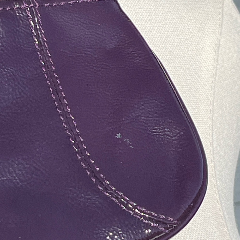 Coach Y2K VINTAGE Purple Plum Patent Leather Wristlet - Picture 13 of 13